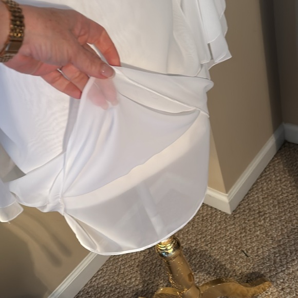 White NWOT sheer lined blouse with bell sleeves! - Picture 6 of 11